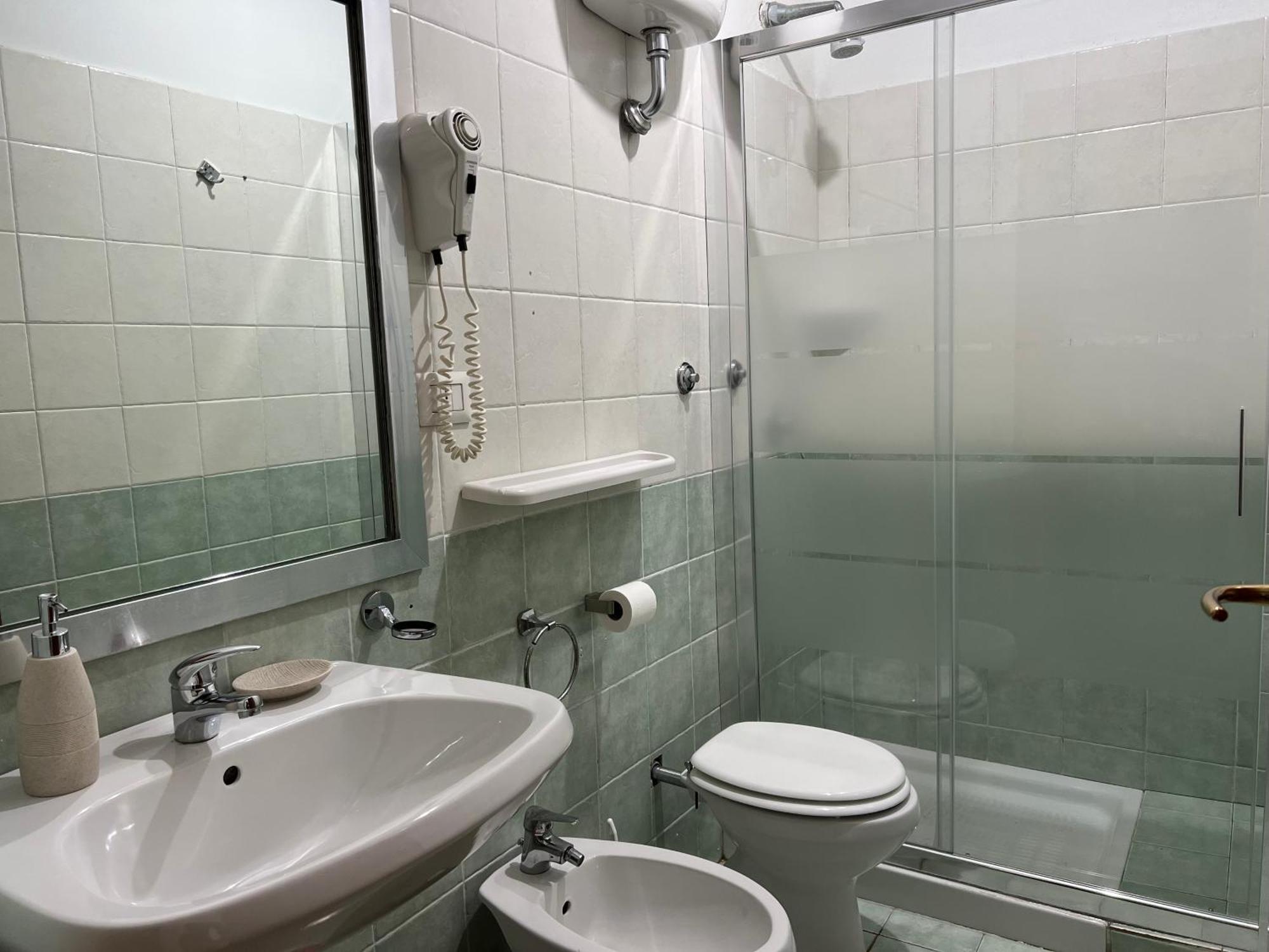 Golden Ratio Hotel Rome Bagian luar foto