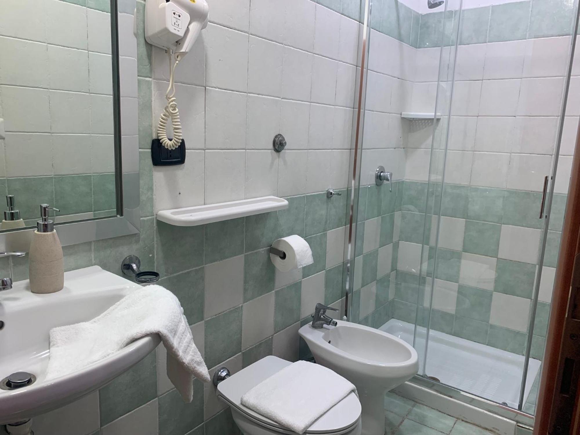 Golden Ratio Hotel Rome Bagian luar foto